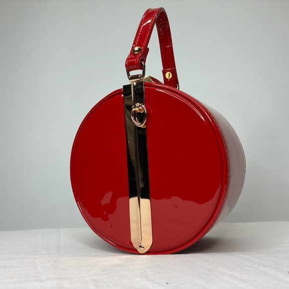 Elegant Red Mini Bag clutch with Gold Chain by Joseph D’arezzo - Picture 6 of 10